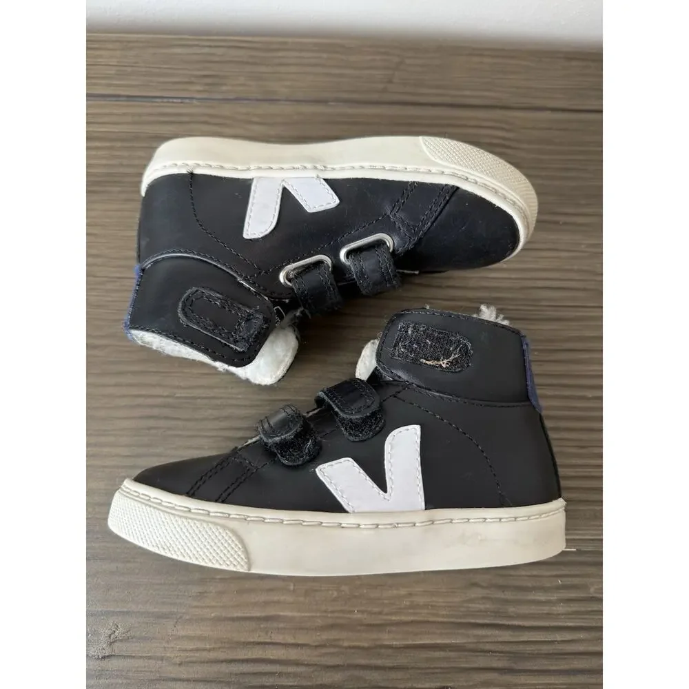 Veja small toddler